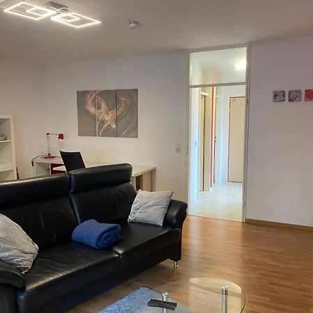 Zwei Zimmer Appartment Mit Balkon Und Stellplatz Voll Moebliert Trevír Exteriér fotografie